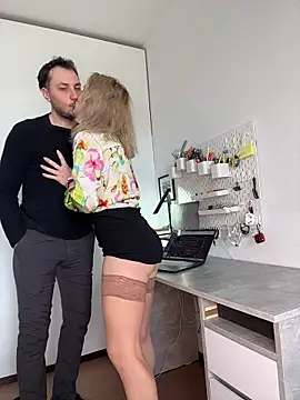 Lovebackground crazyticket show