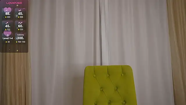 PeachyLina toy fun show - 2025 September 07