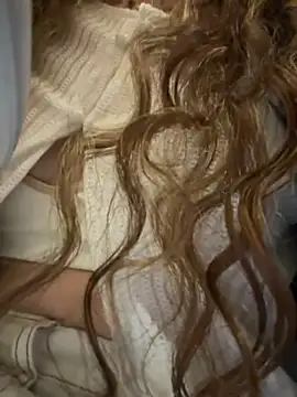 Alana15 tits and ass camshow