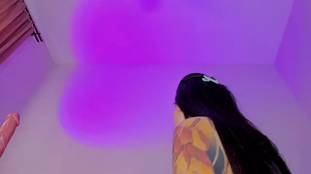 Maakimo self squirt show