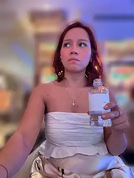 Sweety_Nate ass play - 01.03.2026