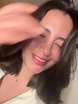 Sukhakunis1 tits and ass camshow - 01/01/2026