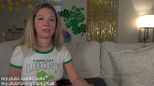 Boomboomr00m cowgirl sex show - March 30 2025