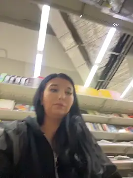 Tisha_Busty pussy play